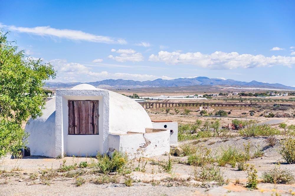 Cortijo Los Garridos - 8 Huespedes Fernan Perez Exterior foto